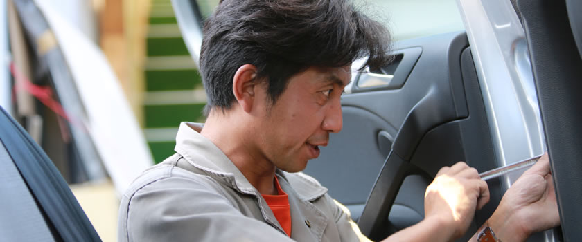 鈑金塗装職人 杉山