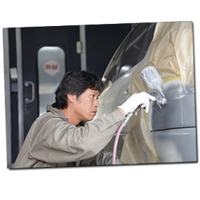 凄腕職人があなたのご愛車を修理します！